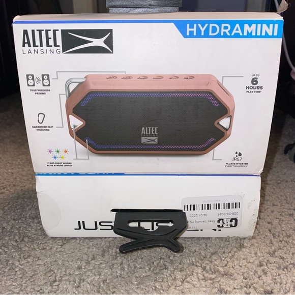 New in Box Altec Lansing HydraMini Everything Proof Speaker - Petal Pink - Picture 5 of 6
